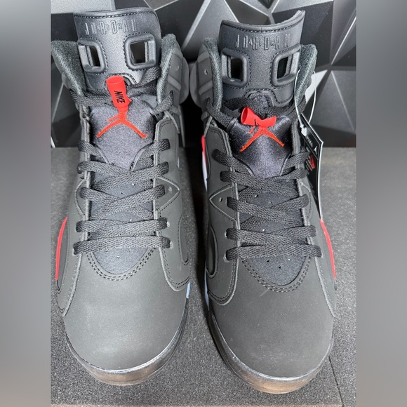 Jordan Retro 6 (Reverse Infrared ) - Picture 2 of 14